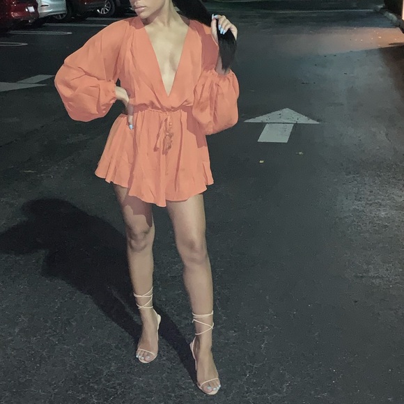 Orange romper - Picture 2 of 2